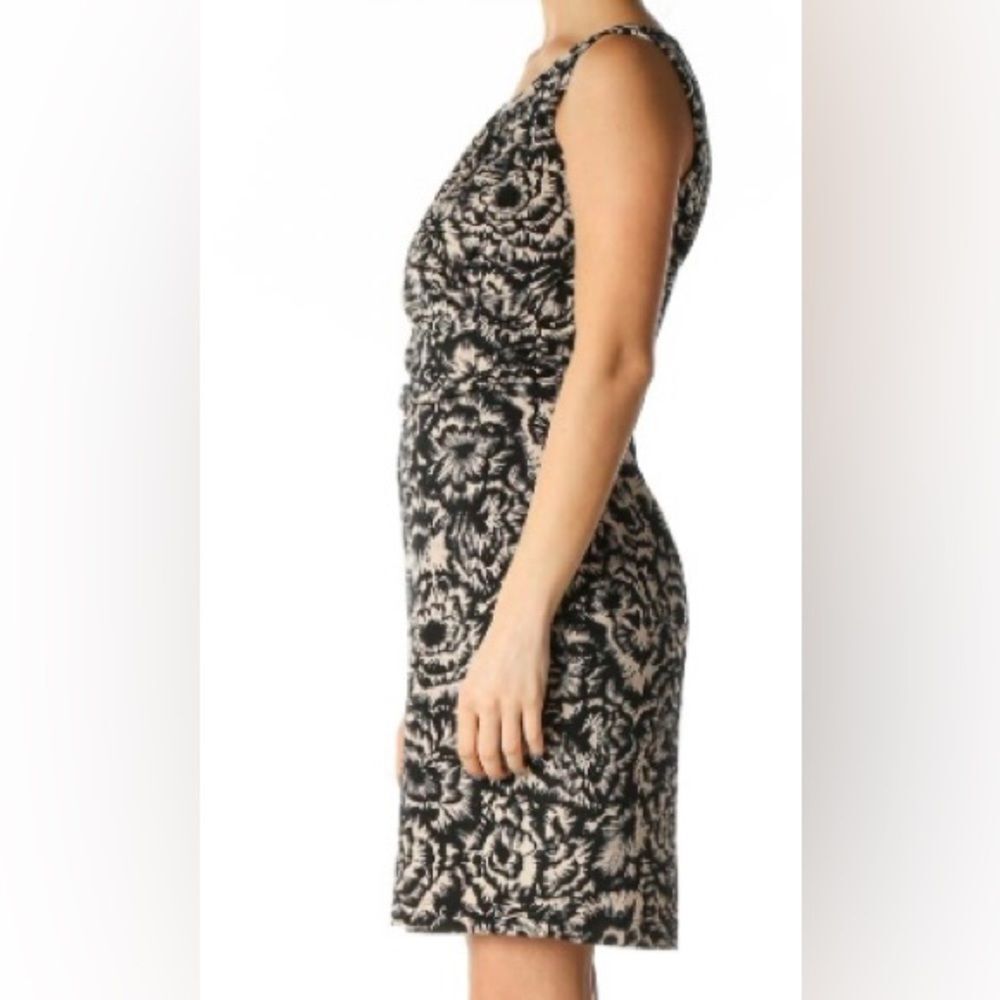 Ann Taylor black & cream colored drop waist floral tunic dress-Size Small